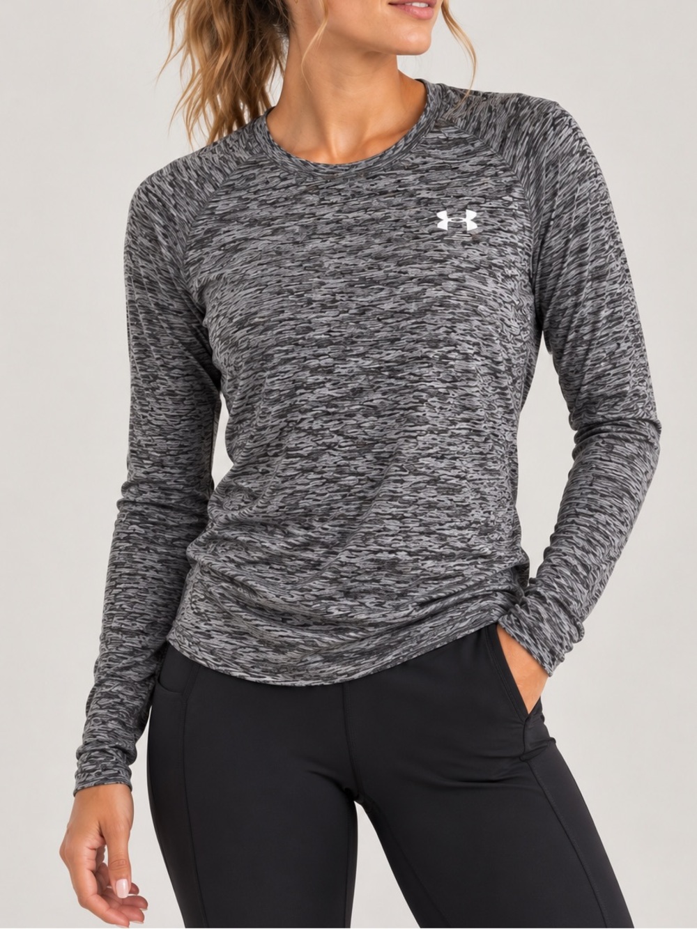 Under Armour HeatGear Gray Heather Long Sleeve Athletic Training Shirt Top Small